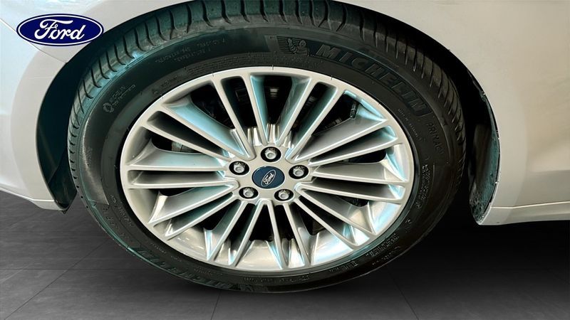 Ford Mondeo bild 9
