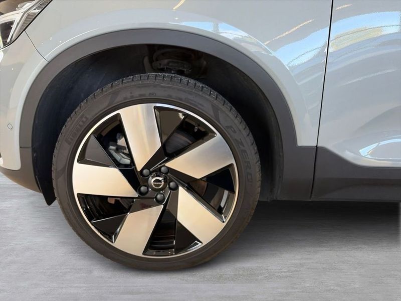 Volvo EX40 bild 8