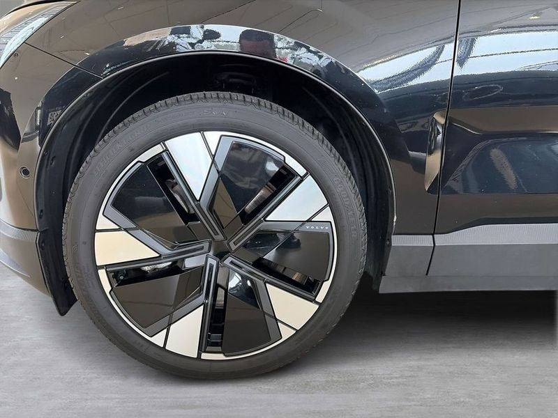 Volvo EX30 bild 8