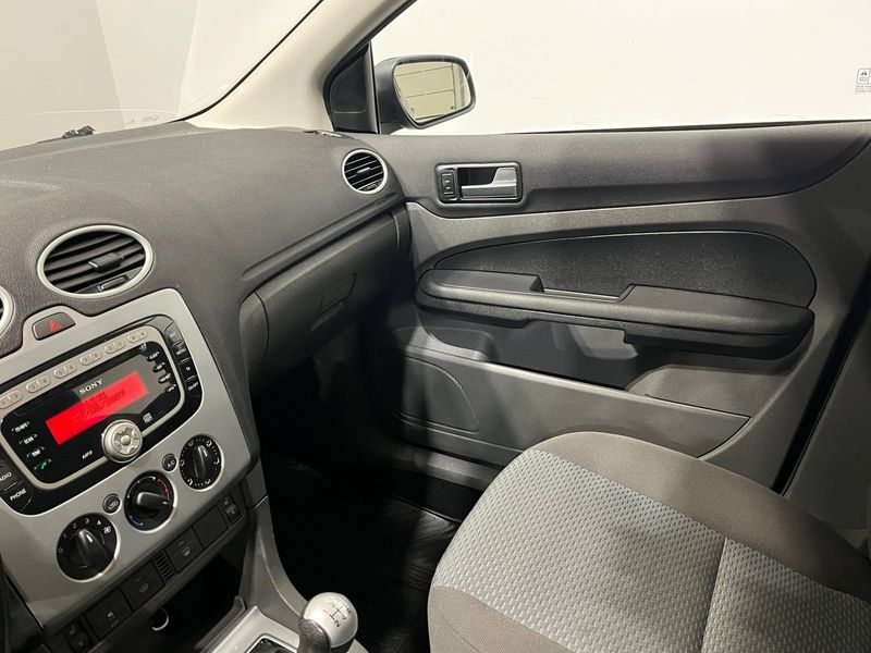Ford Focus bild 17