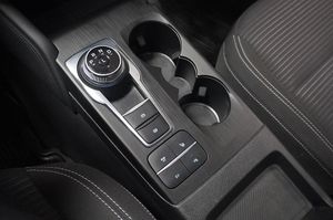 Ford Kuga bild 8