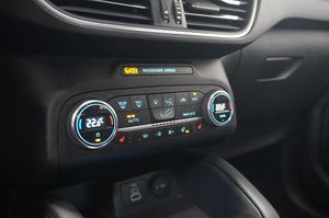 Ford Kuga bild 12