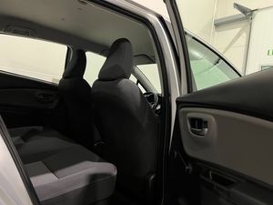 Toyota Yaris bild 9