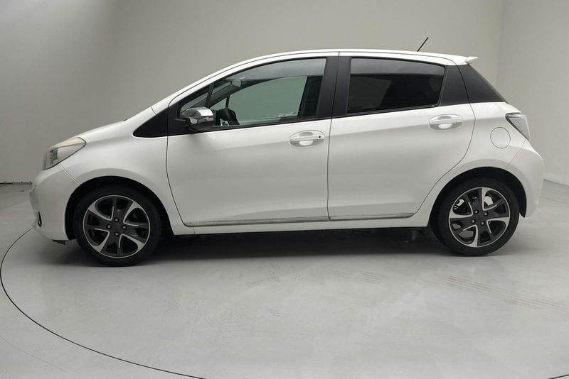 Toyota Yaris bild 2