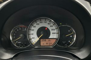 Toyota Yaris bild 10