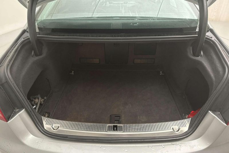 Audi A8 bild 9