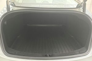 Tesla Model 3 bild 9