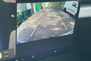 Tesla Model 3 bild 13