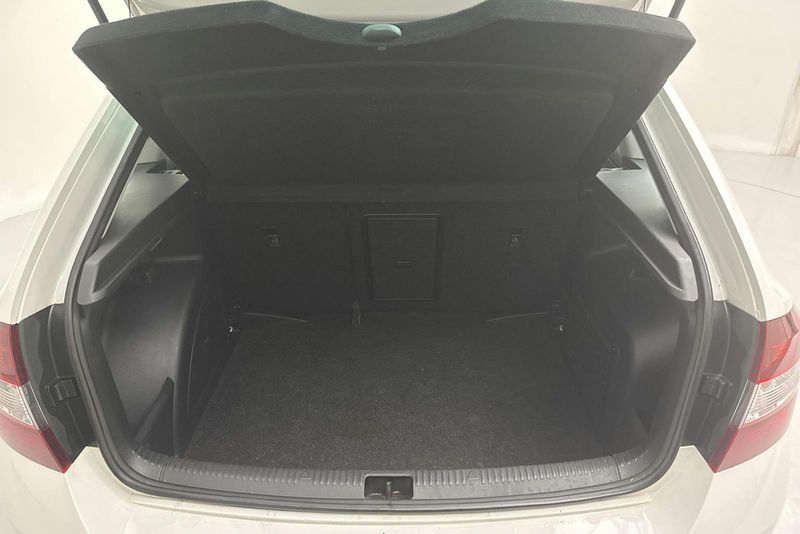 Skoda Rapid bild 9