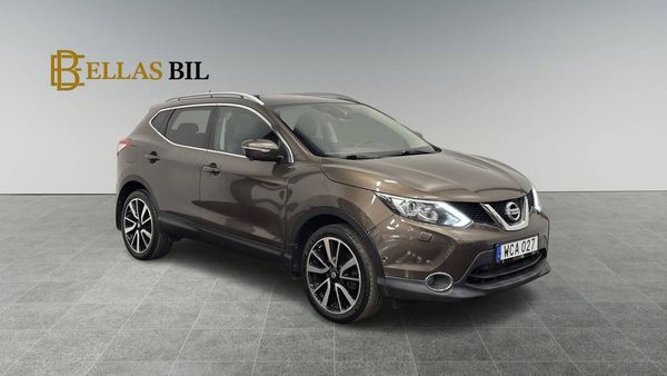 Nissan Qashqai 1.6 dCi 130HK TEKNA PANO DRAG BLIS 360° ELSTOL 1 ÄGARE - 2014