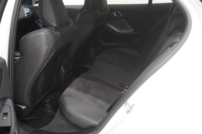 BMW 120 bild 6