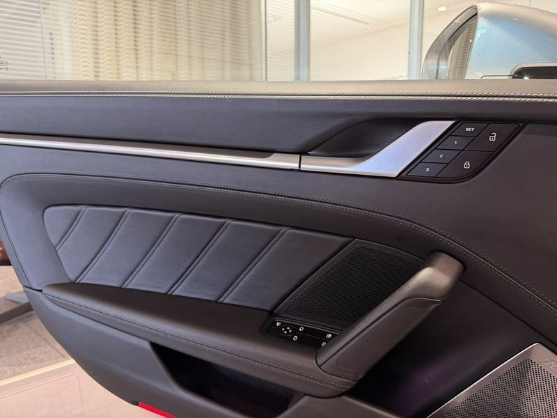 Porsche 992 bild 16