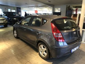 Hyundai i30 bild 2