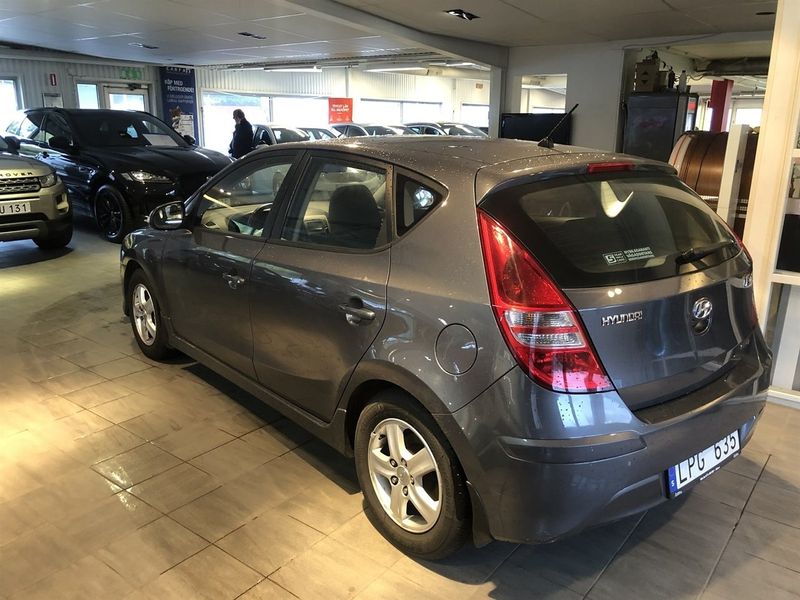 Hyundai i30 bild 2