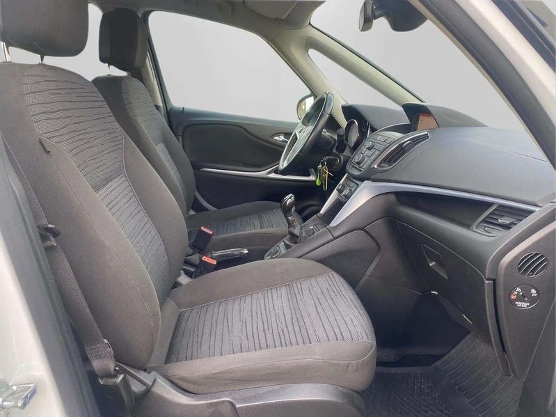 Opel Zafira bild 17