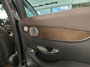 Mercedes GLC220 bild 8