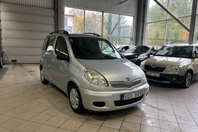 Toyota Yaris Verso bild 3