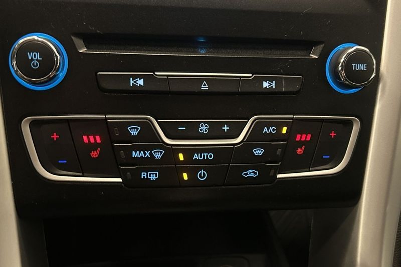 Ford Mondeo bild 22