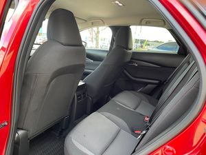 Mazda CX-30 bild 12