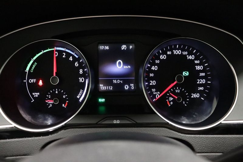 Volkswagen Passat bild 19