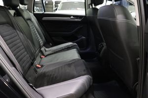Volkswagen Passat bild 13