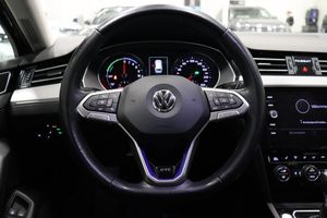 Volkswagen Passat bild 15