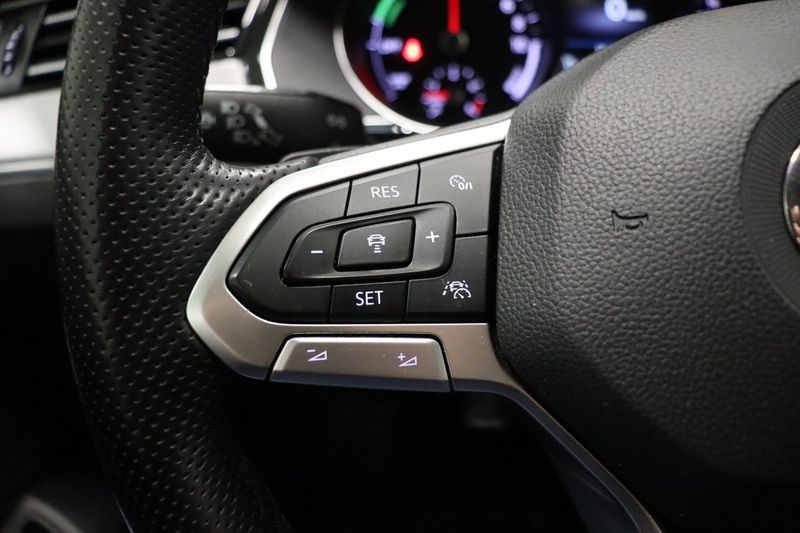 Volkswagen Passat bild 17