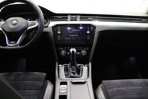 Volkswagen Passat bild 16
