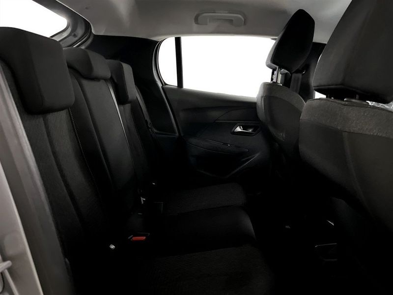 Peugeot 208 bild 13