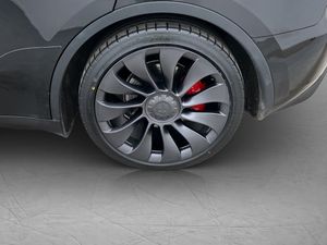 Tesla Model Y bild 33