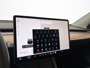 Tesla Model Y bild 22