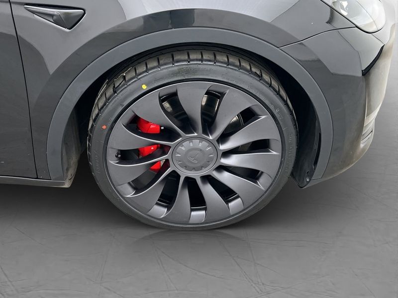 Tesla Model Y bild 35