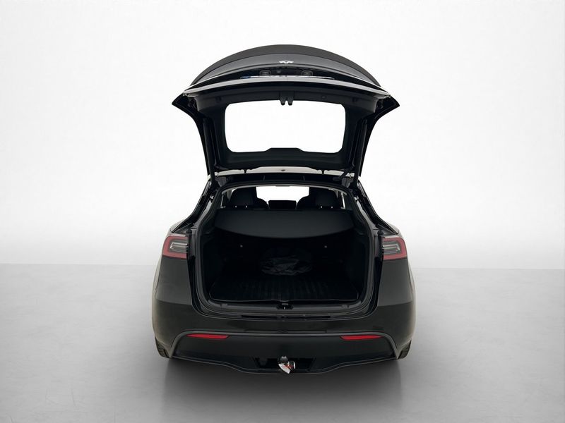 Tesla Model Y bild 29