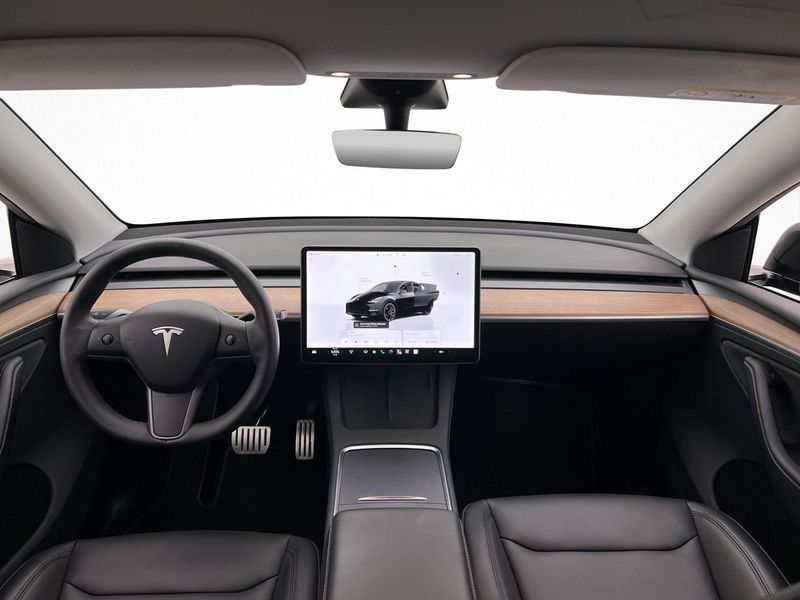 Tesla Model Y bild 18