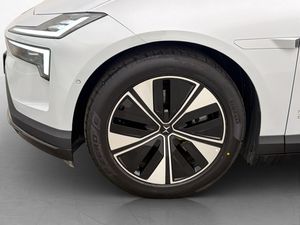 Polestar 4 bild 38