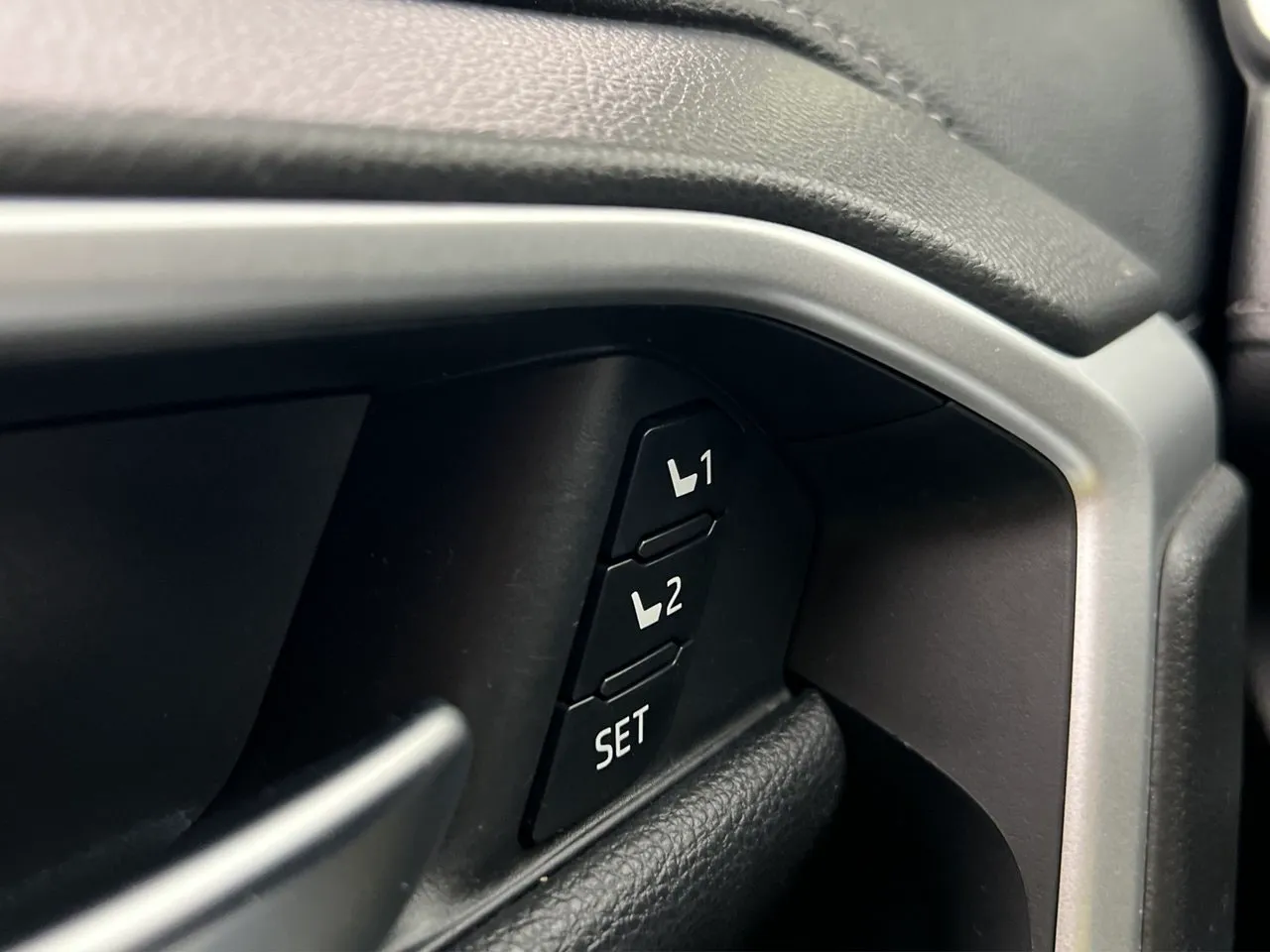 Toyota RAV4 bild 14