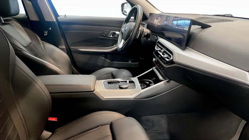 BMW 330 bild 3