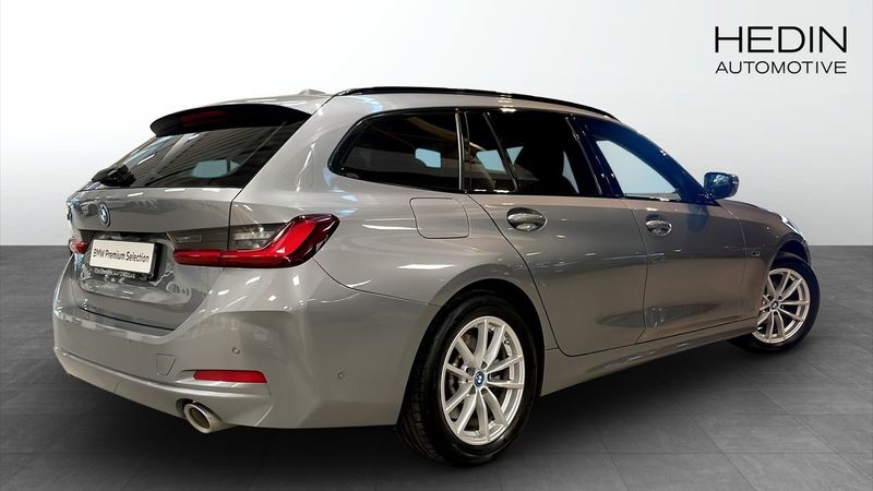 BMW 330 bild 2
