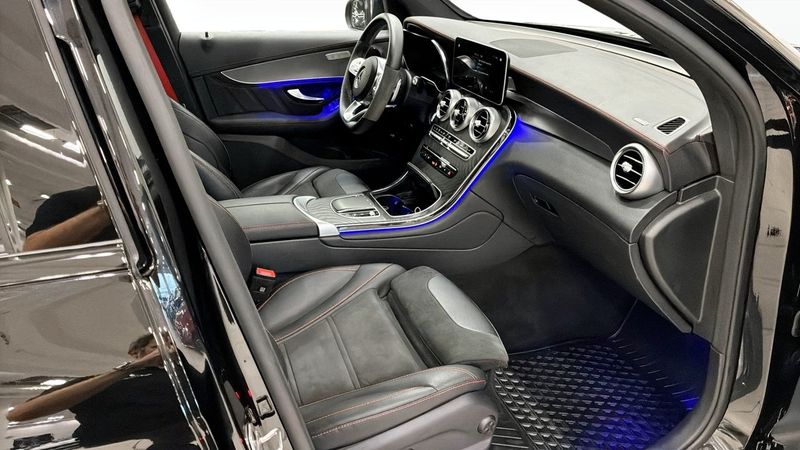 Mercedes GLC300 bild 3