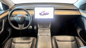 Tesla Model Y bild 4