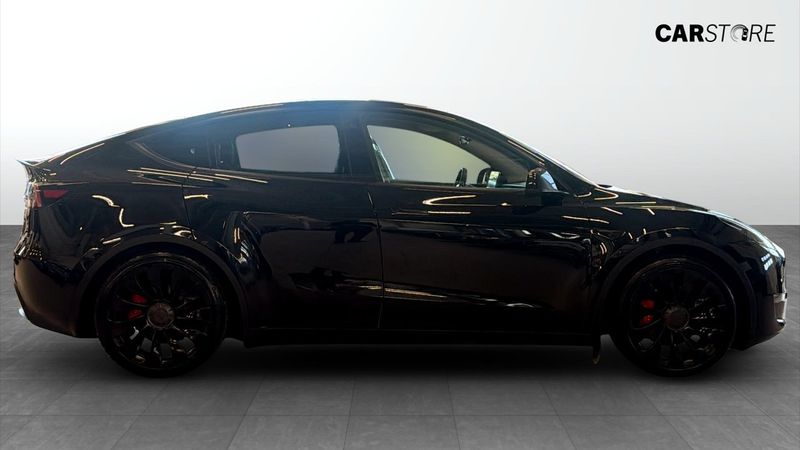 Tesla Model Y bild 6