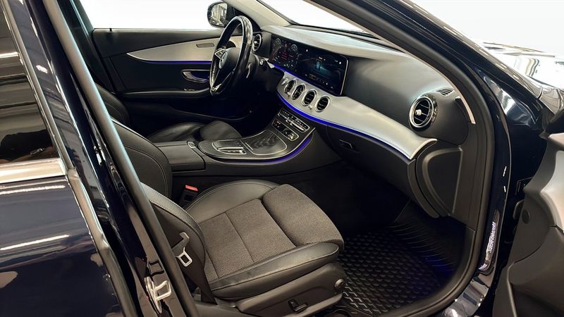 Mercedes E300 bild 3