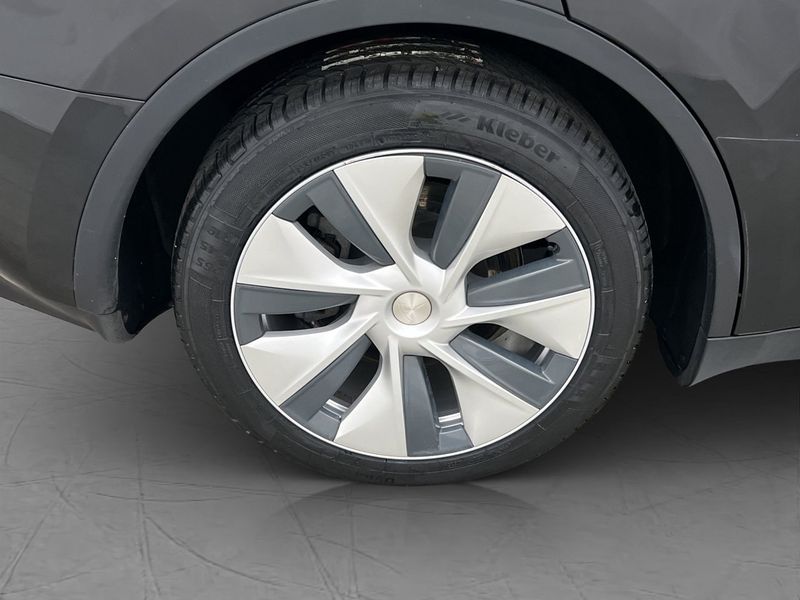 Tesla Model Y bild 34