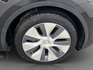 Tesla Model Y bild 35