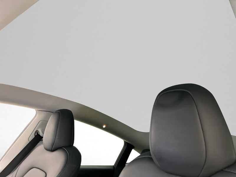 Tesla Model Y bild 30