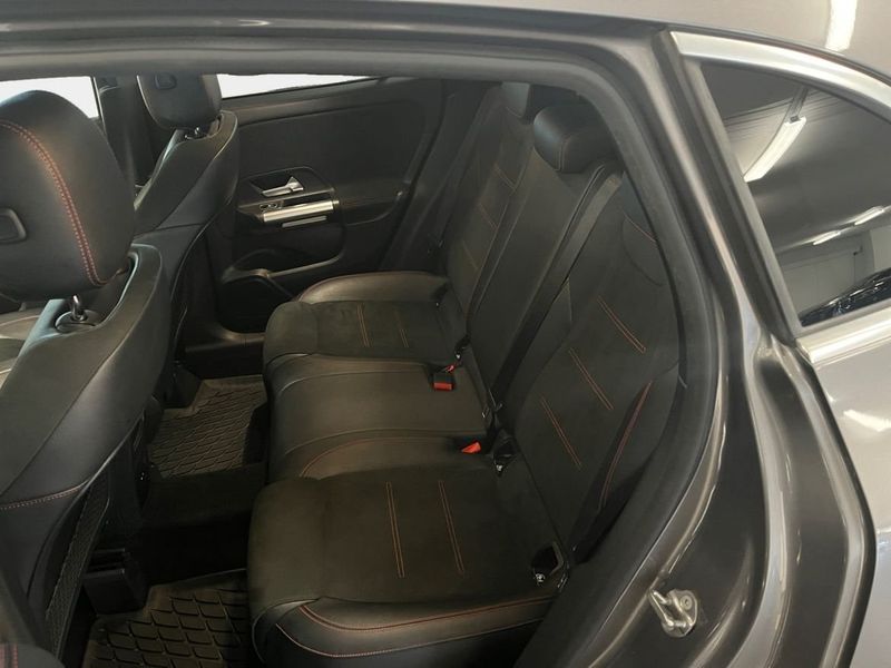 Mercedes GLA200 bild 13