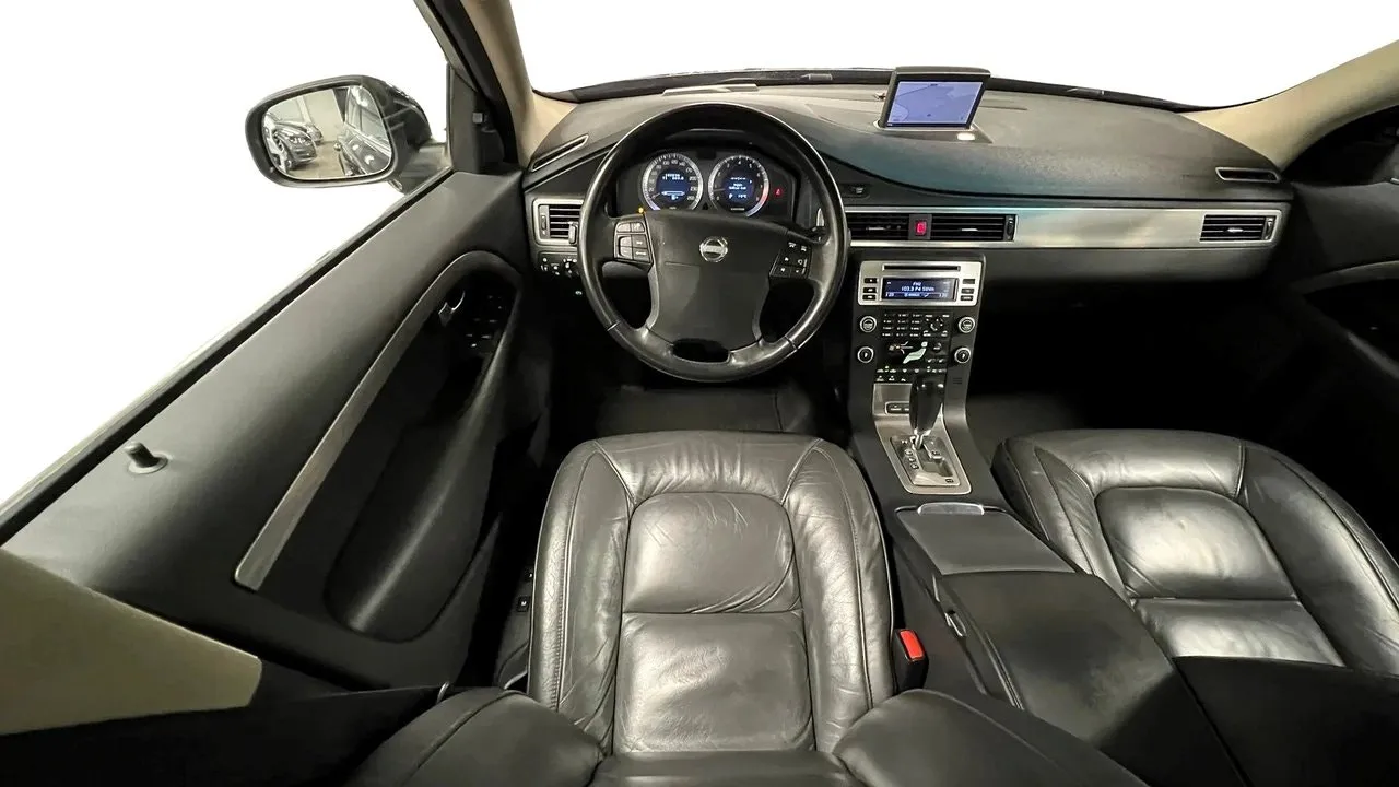 Volvo S80 Summum 4.4 V8 315 ch BVA AWD / 102 890 km / Moteur Yamaha / Cuir / Carnet d'entretien / 4x4