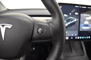 Tesla Model Y bild 11
