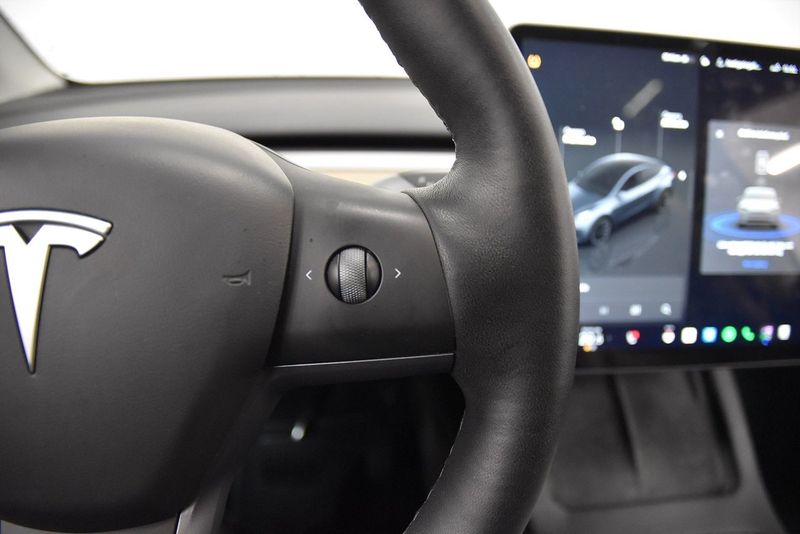 Tesla Model Y bild 11