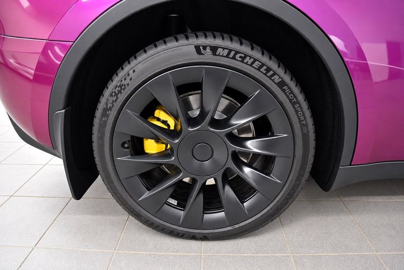 Tesla Model Y bild 27